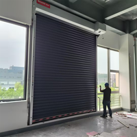 Vente en gros bon marché Portes industrielles roulantes électriques en acier inoxydable galvanisé en métal Porte de garage coupe-vent à volet roulant