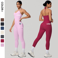 Ensemble de yoga dos nu avec logo personnalisé pour femme – Tenue de sport et de pilates avec leggings