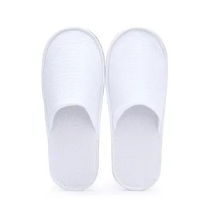 Groothandel Luxe Gepersonaliseerde Close-Toe Katoenen Wafel Hotel Slippers Antislip Wafel Spa Wegwerp Slippers