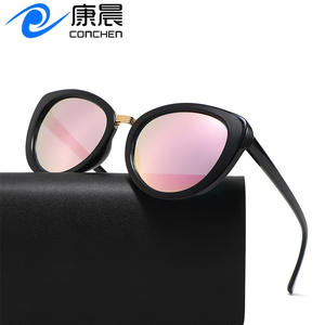 Nuevas gafas de sol tipo ojo de gato para mujer, montura de plástico negra, protección UV400, a la moda, de gran tamaño, para protección solar y trajes de viaje - Product Image 4