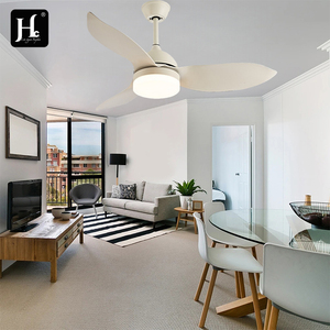 Ventilateur moderne de 48 pouces avec moteur DC et lumière - Product Image 6