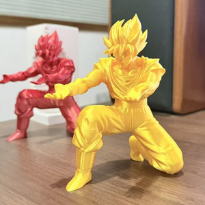 Porte-stylo Super Saiyan imprimé en 3D rouge vif, 9 cm de haut, ornement décoratif de bureau - Product Image 3