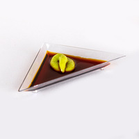 Assiette triangulaire transparente en plastique jetable pour sauces, assaisonnements, collations, gâteaux et pâtisseries – Vente en gros