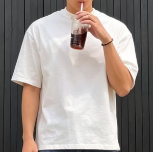 T-shirt da uomo casual con logo OEM, colletto a costine e grafica, 100% cotone 250GSM, pesante, tinta unita, vestibilità ampia, maglietta bianca - Product Image 3