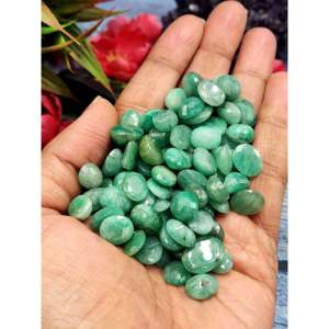 Piedras Preciosas Sueltas Facetadas de Esmeralda Sakota - Belleza, Suerte y Confianza en Cada Faceta - Lote de 83 unidades - Product Image 1