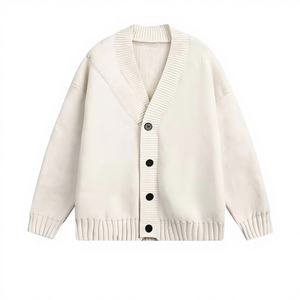 Suéter Cárdigan Básico de Punto para Hombre, Estilo Old Money, Cuello en V, Bordado Otoñal, Lana Fina de Alta Calidad - Product Image 1