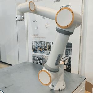 Bras robotisé à 6 axes servo-électrique personnalisable HWINT pour le polissage et le meulage d'articles de cuisine et l'automatisation flexible - Product Image 1