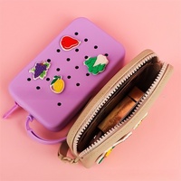 Grosir silikon kantong kosmetik kreatif Diy lucu kartun ikon kualitas dompet dengan lubang