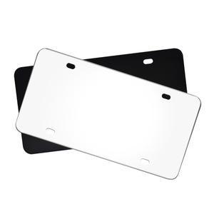 Cubierta de Plástico para Matrícula con Logotipo Mercedes AMG, Negro y Blanco - Product Image 5