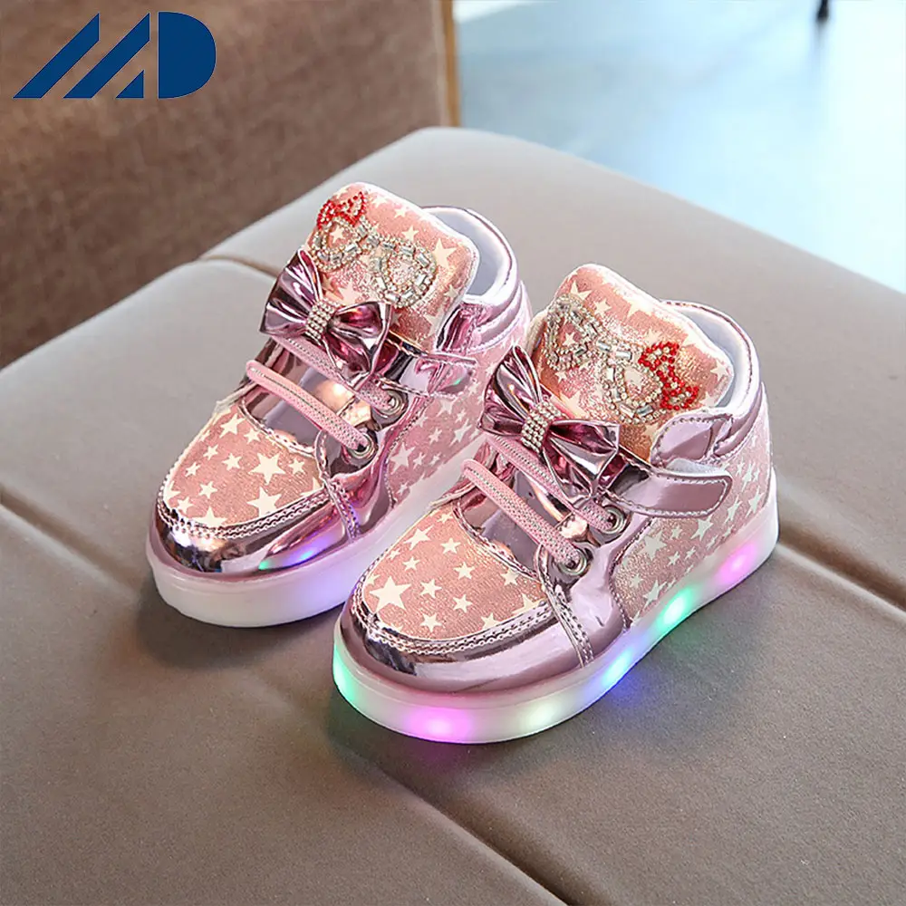 Scarpe per bambini di alta qualità antiscivolo a LED per bambini scarpe Casual luminose