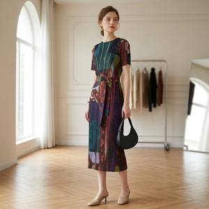 <span class=keywords><strong>Robe</strong></span> plissée <span class=keywords><strong>longue</strong></span> décontractée style Miyake, taille naturelle, imprimé vintage, coupe irrégulière, respirante, forme trapèze - Product Image 1