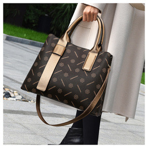 Bolsos cruzados de diseño de moda, bolsos de hombro de cuero PU de alta calidad, bolsos de mano casuales de lujo para mujer - Product Image 6