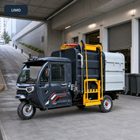 Camion benne électrique compact à chargement latéral, trois roues, cabine fermée, pour le ramassage des déchets