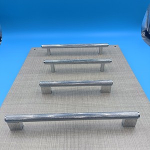 มือจับตู้สแตนเลสทรงบาร์สไตล์ยุโรปป้องกันสนิมสำหรับประตูตู้ - Product Image 4