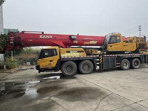 Grue de camion d'occasion de 80 tonnes de Chine avec 6 flèches, moteur, boîte de vitesses et pompe - Product Image 2