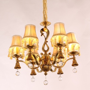 Candelabro de latón antiguo estilo francés clásico cobre cristal K9 lámpara colgante - Product Image 2