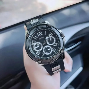 <span class=keywords><strong>Reloj</strong></span> <span class=keywords><strong>GUESS</strong></span> GW0051G4 al por Mayor, Nuevo Modelo 2025, Deportivo y Ejecutivo para Hombre, Cronógrafo con Movimiento <span class=keywords><strong>de</strong></span> Cuarzo, Esfera Negra <span class=keywords><strong>de</strong></span> 46 mm, Acero Inoxidable - Product Image 2