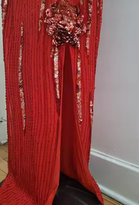 Robe en soie à paillettes Robe à perles rouges Robe fourreau ajustée Robe décontractée pleine longueur Robe de soirée Robe de bal Robe de bal à manches longues - Product Image 4