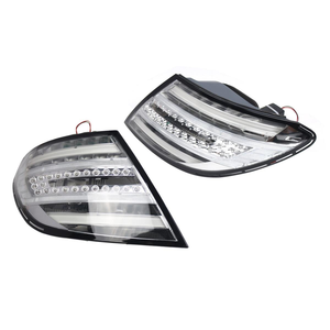 Nouveaux feux arrière LED OE AURON pour Mercedes Classe C W204 (2011-2014) |   Mise à niveau de la rétrofit |   MR-MB-W204-11-14 |   12V 36W 6000K - Product Image 3