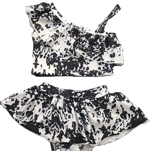 <span class=keywords><strong>Maillot</strong></span> de <span class=keywords><strong>bain</strong></span> motif encre couleur Clash pour enfant en bas âge haut à une épaule et short à jupe ensemble <span class=keywords><strong>maillot</strong></span> de <span class=keywords><strong>bain</strong></span> extensible <span class=keywords><strong>maillot</strong></span> de <span class=keywords><strong>bain</strong></span> bébé <span class=keywords><strong>fille</strong></span> - Product Image 1