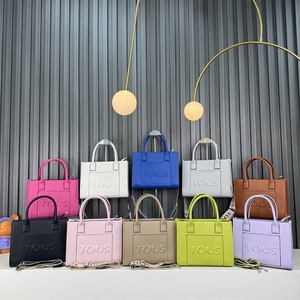 <span class=keywords><strong>Bolso</strong></span> Tote de Gran Capacidad con Letras en Relieve, Moderno y Elegante, Tipo <span class=keywords><strong>Bandolera</strong></span>/<span class=keywords><strong>Bolso</strong></span> de Mano, Marca TOUSES, Alta Calidad, Venta al Por Mayor - Product Image 1