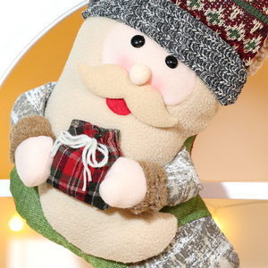 Décorations de Noël, chaussettes de Noël, sacs à bonbons (peuvent contenir des pommes et des bonbons), 48 cm de haut, 30 cm de large. Père Noël. - Product Image 3