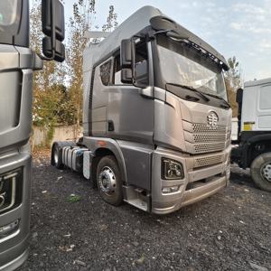 Camión Tractor de Servicio Pesado FAW JH6 4X2 Usado, con Más de 450 HP, para Transporte Minero en África - Product Image 4