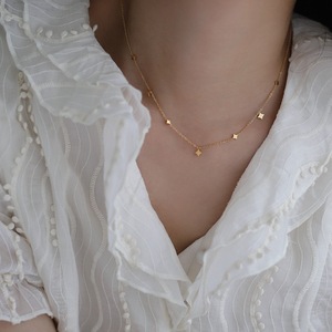Collar de Cadena Plana con Eslabones Brillantes y Diseño de Estrella Bohemia, Chapado en Oro de 18K sobre Acero Inoxidable, para Mujer, Antideslustre, Ideal para Aniversario - Product Image 2