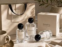 Flacon de parfum carré en verre luxueux personnalisé de 50 ml avec couvercle en marbre - Style de fond unique Flacon de parfum avec couvercle sphérique