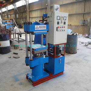 Machine de vulcanisation hydraulique pour la mise en forme du caoutchouc, pour gants de lavage de <span class=keywords><strong>vaisselle</strong></span> en caoutchouc - Product Image 2