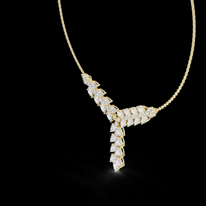 Collier pendentif en or rose avec cascade florale en diamant de laboratoire, chaîne à maillons plaquée or, design élégant, bijoux de luxe durables - Product Image 6