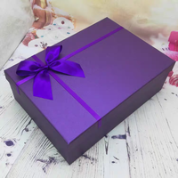Boîtes à vêtements en carton coloré en papier kraft de luxe avec logo personnalisé Emballage de boîte de papier d'expédition en carton cosmétique
