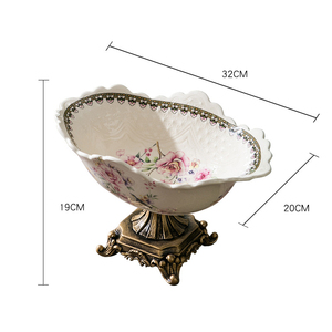 Décoration d'intérieur Assiettes à fruits en céramique vintage avec support doré Panier à fruits en <span class=keywords><strong>porcelaine</strong></span> à fleurs pour mariage - Product Image 4