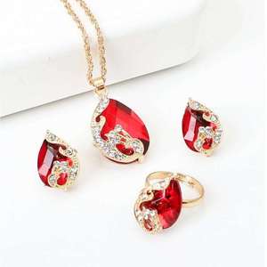 Hot Selling New Fashion Women's Jewelry Set Red Zircon Gold Necklace Earrings Elegant Sparkling Design Luxury Trendy <b>Accessories</b> - Product Image 4