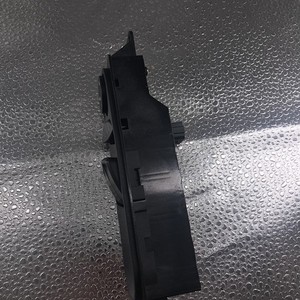 สวิตช์ยกกระจก W639รถ Mercedes-Benz A6395450913สำหรับเปลี่ยนรถตู้2003-2015 - Product Image 3