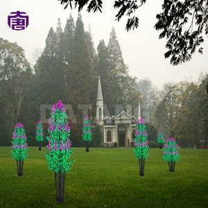Arbre artificiel réaliste à LED violet, simulation d'arbre lilas pour la décoration de jardins, de centres commerciaux et d'espaces commerciaux - Product Image 6