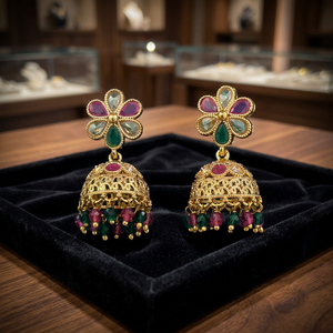 Grossistes de bijoux fantaisie en Inde Kanhai Jewels – Boucles d'oreilles ethniques Jhumki antiques pour femmes, plaqué or, sans nickel ni plomb - Product Image 2