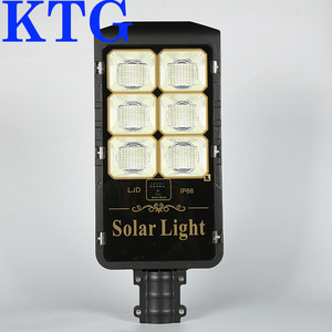Prix usine <span class=keywords><strong>extérieur</strong></span> IP66 lampadaire <span class=keywords><strong>solaire</strong></span> <span class=keywords><strong>lampe</strong></span> extérieure 400W capteur de mouvement à lumen élevé tout en deux lampadaire <span class=keywords><strong>solaire</strong></span> à LED - Product Image 3