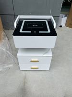 Mesita de Noche Inteligente Moderna Hanyee con Cargador Inalámbrico LED, 3 Cajones, Mesas de Noche Multifuncionales