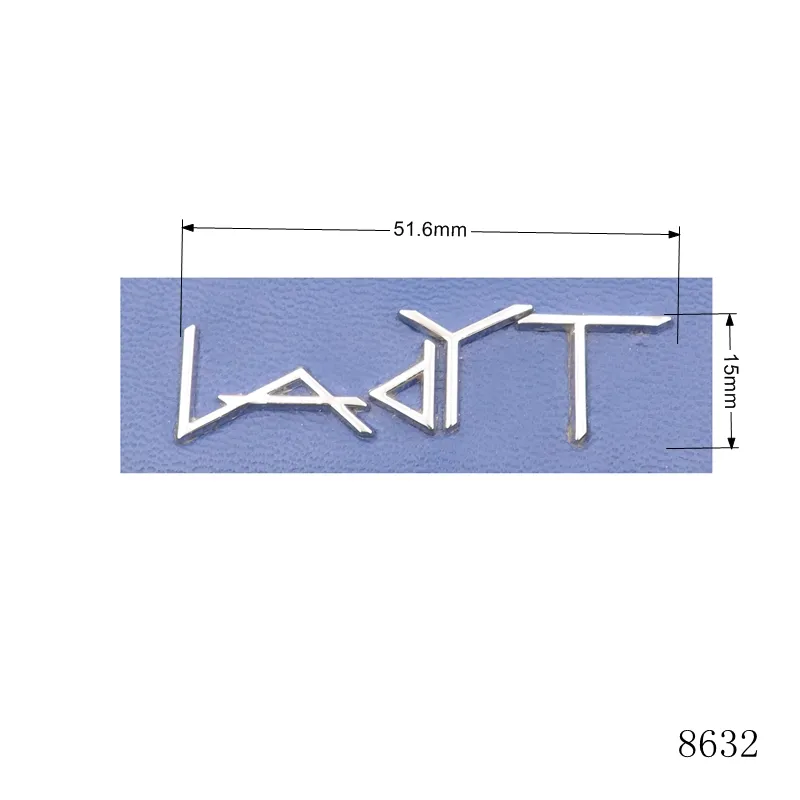 Quảng châu túi xách phần cứng Nguồn cung cấp thư tùy chỉnh phông chữ kim loại logo nhãn cho túi
