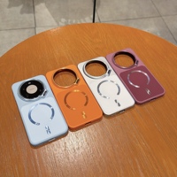 Étui de téléphone magnétique doux au toucher avec protection de l'objectif de l'appareil photo, coque antichoc pour Huawei Mate 60 70 80 Pro Max