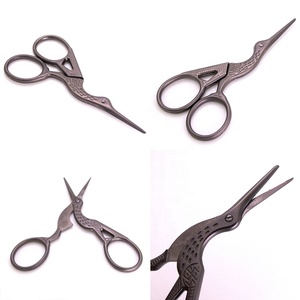 1 pz/lotto forbici Vintage durevoli in acciaio inossidabile Nail Art <span class=keywords><strong>Stork</strong></span> Crane Bird ricamo cutter strumenti per lo Styling forbici per unghie - Product Image 4