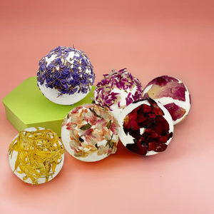 Bombas de baño personalizadas Set de regalo Rose Floral Aceite esencial Sal Marina Bola de baño Hecho a mano Fizzy Home SPA Bathbombs - Product Image 1