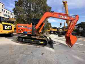 Offre Spéciale UE : Mini-Excavatrice sur Chenilles ZX70 d'Origine Japonaise, 7 Tonnes, d'Occasion, Idéale pour la Construction et l'Aménagement Paysager - Product Image 2