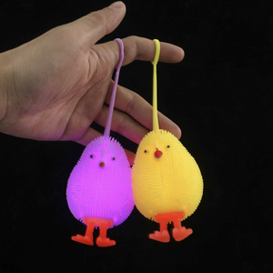 Deng Mei Jouet lumineux en forme d'oiseau, 12 pièces, poussin en peluche à presser, jouet anti-stress pour enfants de 3 ans et plus - Product Image 2