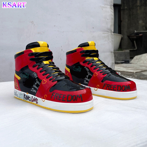 Scultura di Scarpe in Fibra di Vetro, Modello di Calzature per Decorazione di Negozi e Centri Commerciali - Product Image 2