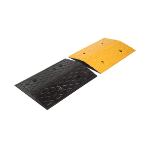 Reductor de Velocidad de Goma de Alta Calidad, Estándar de Seguridad Vial, 500*<span class=keywords><strong>350</strong></span>*50MM, Barrera de Reducción de Velocidad para Automóviles - Product Image 1