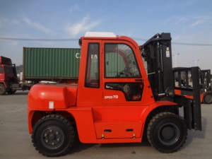 7ton דיזל מלגזת עם מונית מזגן עבור מכירה לוהטת מלגזה משאית מונית דוד 7000kg דיזל מלגזה - Product Image 5