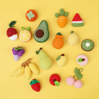 Porte-clés décapsuleur en peluche crochetée en forme de fruits : Raisin, Orange, Cerise, Avocat, Citron, Pêche, Pastèque, Fraise, Amigurumi
