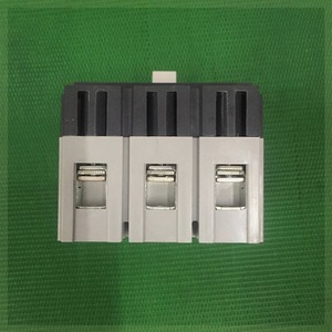 เบรกเกอร์แบบหล่อขึ้นรูป Wenzhou Shangxi Electric Ab T5V630 DC 4P 1000V DC 10Ka สำหรับใช้งานกับแผงโซลาร์เซลล์ - Product Image 1